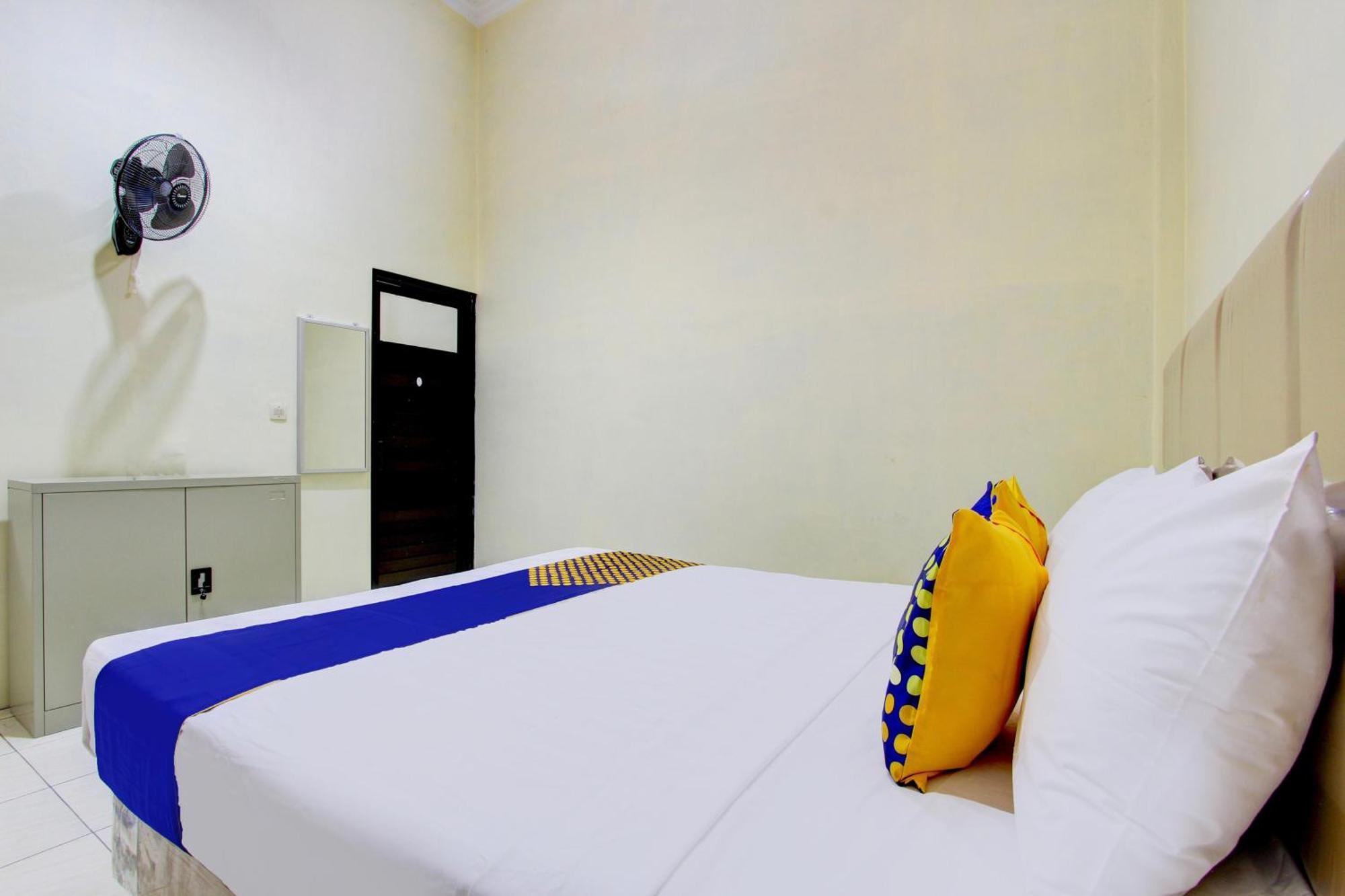 Spot On 93245 Guest House Mulia Dua Syariah Klaten Kültér fotó